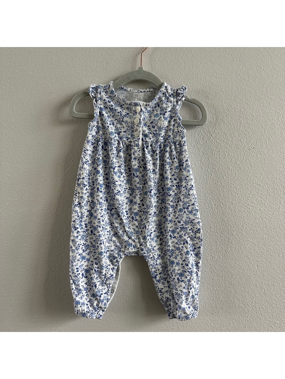 Gap Baby girl Floral One Piece Romper 3-6M